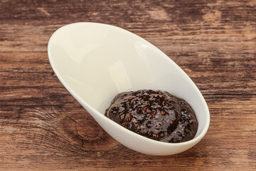 Black Pepper sauce in the bowl