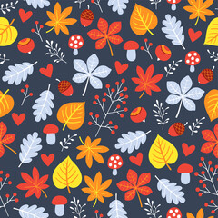 Obraz premium Autumn colorful seamless pattern with leaves, hazelnuts, mushrooms and acorns