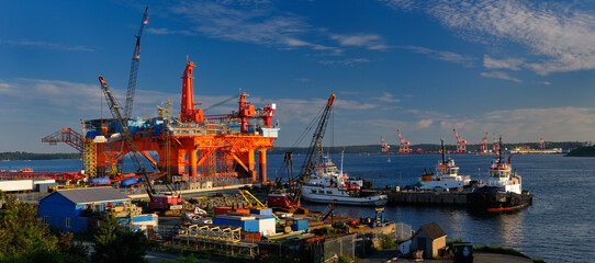 Louisiana Oil Rig under repair at Woodside Dartmouth in Halifax Harbour Nova Scotia - obrazy, fototapety, plakaty