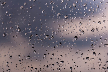 Fototapeta Krople deszczu na okiennej szybie. obraz