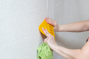 We glue Wallpaper at home with our own hands. Home renovation with your own hands.