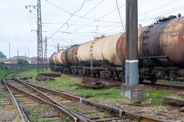 Fototapeta na wymiar The train tanks with oil and fuel