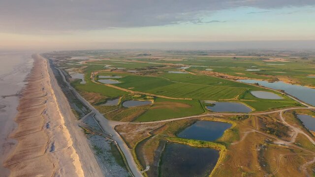 Le H&acirc;ble d'Ault vu du ciel en Baie de Somme (Picardie, Hauts-de-France, France)