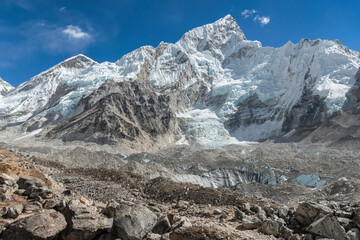 Fototapeta na wymiar Looking up at Nuptse over the massive Khumbu glacier.