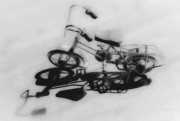 Fototapeta na wymiar Old fashioned bicycle