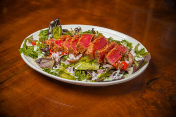 Seared Tuna Salad