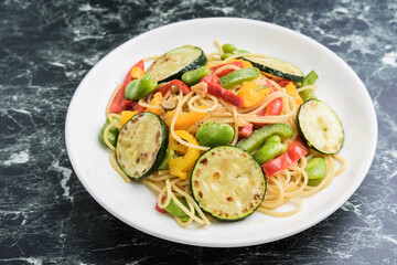 カラフルパスタ