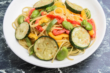 カラフルパスタ