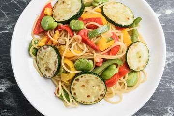 カラフルパスタ