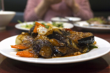 茄子のピリ炒め　中華料理