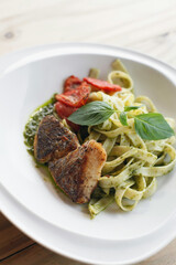 Fettuccine with chicken