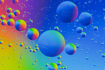 Air bubbles on the water surface