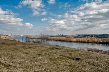 Fototapeta na wymiar The steep bank of the Oka River. Kolomna District of Moscow Region
