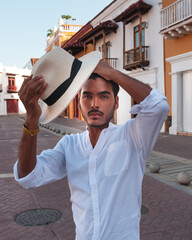 Naklejka premium Man in a Panama hat in Cartagena de Indias, Colombia