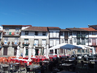 Platz und abendlicher Treffpunkt in Guimaraes Portugal