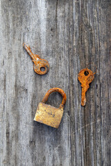 little old rusty padlock with keys