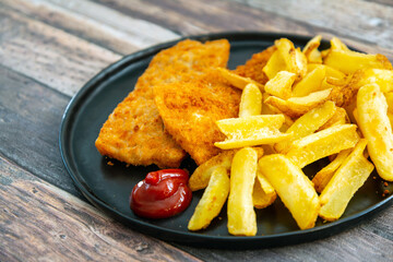 British Traditional fish and chips and tartar sauce