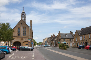 The High Street in Moreton in Marsh, Gloucestershire, United Kingdom © Ben