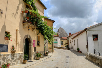Fototapeta na wymiar Streets of Castelmezzano, a small town in Basilicata small town located in Basilicata in the Lucanian Dolomites