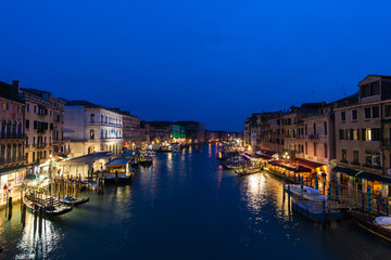 Fototapeta na wymiar ヴェネツィアの夜景