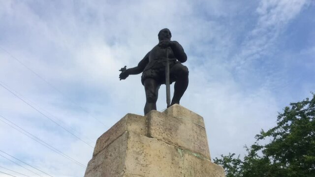 Spanish Colonizer statue in the city of Cali