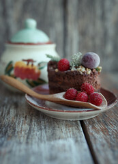 raspberry and blueberry cheesecake