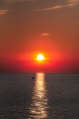 Obraz premium Sunset on Lake Erie in Cleveland Ohio