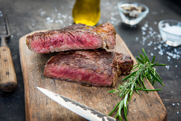 Steak medium gegrillt