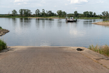 Elbfähre bei Schnackenburg, Wendland