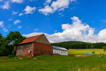 Obraz premium Kleinkahl im unterfränkischen Landkreis Aschaffenburg