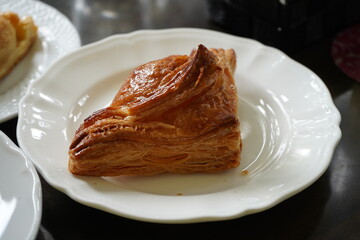 アップルパイ　焼き立て　パイ　美味しいカフェ　おやつ