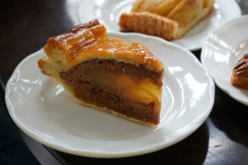 アップルパイ　焼き立て　パイ　美味しいカフェ　おやつ