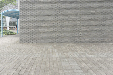 灰色煉瓦壁　レンガ広場