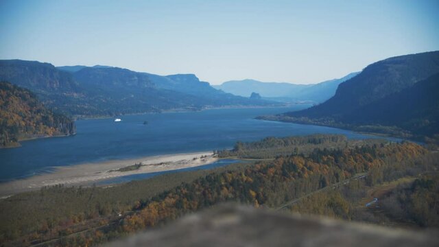 Stunning 4k view of the Columbia River valley from the viewpoint vista house - Border Washington and Oregon - Places to see