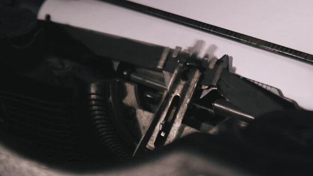 LD Working fast on an old typewriter