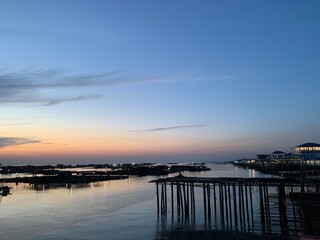 Fototapeta premium sunset at the pier