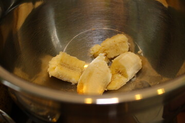Banane in Schale