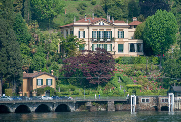Fototapeta na wymiar Villa at lake Como