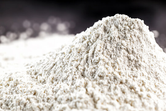 Kaolin is a mineral of inorganic constitution, chemically inert, extracted from deposits and processed in different granulometric bands. Used in the food, paper and paints industry