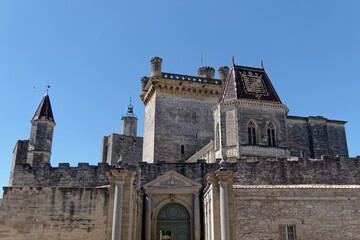 Château du duché d'Uzès et ses armoiries - Gard - France