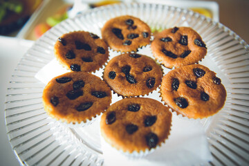 Obraz na płótnie Canvas chocolate chip muffin
