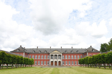 universit&eacute; Gembloux cour honneur