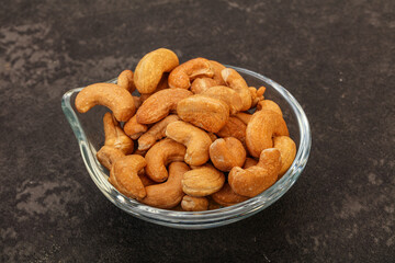 Cashew heap in the bowl