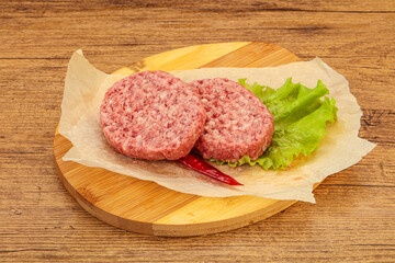 Raw beef cutlet for burger