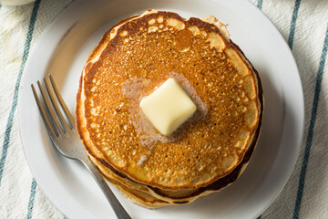 Homemade Warm Buttermilk Pancakes