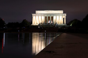Obraz premium Lincoln Memorial by night, Washington DC