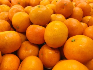 oranges at the market