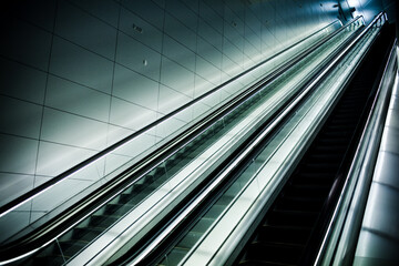Obraz premium escalator in the airport