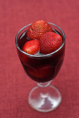 STRAWBERRY & WINE