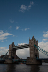 Fototapeta na wymiar portrait of tower bridge london uk